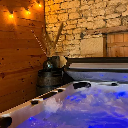 La Douce Parenthese Guest house