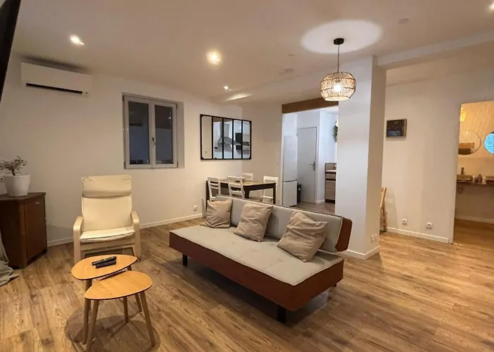 La Douce Parenthese Guest house